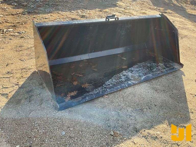 UNUSED KC  84" SNOW/LITTER BUCKET, SKID STEER
