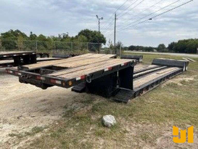 2015 X-L SPECIALIZED TRAILERS INC HYDRAULIC RGN LOWBOY TRAILER VIN: 4U3J0482XFL013644