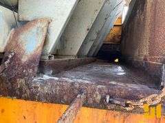 2009 FREIGHTLINER M2 SINGLE AXLE DUMP TRUCK VIN: 1FVAC3BS39HAH1304