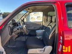 2001 TOYOTA TACOMA DOUBLE CAB 4X2 PICKUP VIN: 5TEGN92N81Z844933