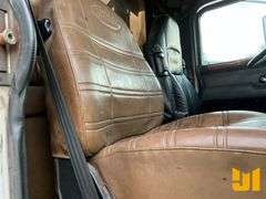 1994 PETERBILT 357 TRI ROLL OFF TRUCK VIN: 1XPAL60X2RN353155