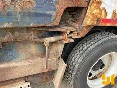 2007 INTERNATIONAL 4400 SBA 6X4 T/A REAR LOAD RESIDENTIAL COLLECTION TRUCK VIN: 1HTMSAZR47H493165