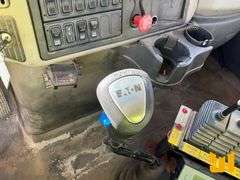 2010 INTERNATIONAL 7600 SINGLE AXLE DUMP TRUCK VIN: 1HTWDAARXAJ240849