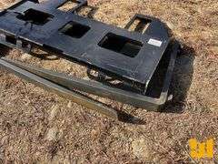 UNUSED KC 45” FORK FRAME W/42” FORKS