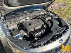 2018 KIA OPTIMA VIN: 5XXGT4L32JG206147 2WD