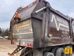 2006 MACK MR TRI FRONT LOAD COLLECTION TRUCK VIN: 1M2K189C36M033556