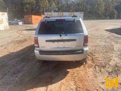 2008 JEEP GRAND CHEROKEE VIN: 1J8GR48KX8C188272 4WD