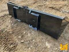 UNUSED KC 90” BUCKET W/CUTTING EDGE