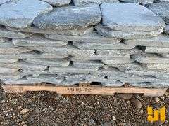 PALLET 1.5” BLUE TUMBLED IRREGULAR PAVERS