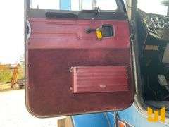 1990 PETERBILT 378 TANDEM AXLE DUMP TRUCK VIN: 1XPFD20X0LN292665