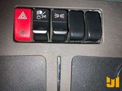 2018 KENWORTH T880 TANDEM AXLE DAY CAB TRUCK TRACTOR VIN: 1XKZDP9X8JJ211306