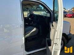 2017 CHEVROLET EXPRESS CARGO VAN VIN: 1GCWGAFF4H1258020