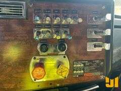 1990 PETERBILT 378 TANDEM AXLE DUMP TRUCK VIN: 1XPFD20X0LN292665