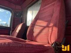 1990 PETERBILT 378 TANDEM AXLE DUMP TRUCK VIN: 1XPFD20X0LN292665