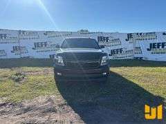 2018 CHEVROLET SUBURBAN VIN: 1GNSCJKC8JR152321