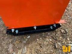 UNUSED 8’ QT SNOW PUSHER PULL-BACK V2023