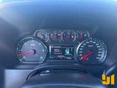 2018 CHEVROLET SUBURBAN VIN: 1GNSCJKC8JR152321