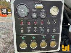 2001 STERLING L7500 S/A VAC VIN: 2FZAA0AK71AB56467