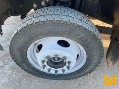 2024 FORD F-550 XLT SD CREW CAB 4X4 FLATBED TRUCK VIN: 1FD0W5HT1REC75656