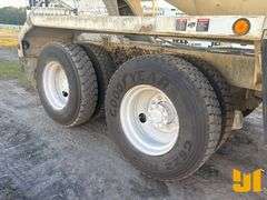 2012 INTERNATIONAL SF667 TANDEM AXLE REAR DISCHARGE MIXER TRUCK VIN: 1HTGSSHT0CJ696962