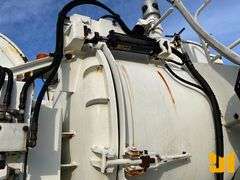 2001 STERLING L7500 S/A VAC VIN: 2FZAA0AK71AB56467