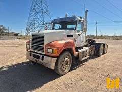 2013 MACK CHU613 PINNACLE TANDEM AXLE DAY CAB TRUCK TRACTOR VIN: 1M1AN07Y3DM014765