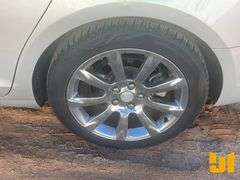 2014 BUICK LACROSSE VIN: 1G4GB5G31EF133890 FWD