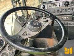 2006 MACK MR TRI FRONT LOAD COLLECTION TRUCK VIN: 1M2K189C36M033556