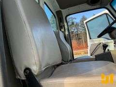 2001 STERLING L7500 S/A VAC VIN: 2FZAA0AK71AB56467