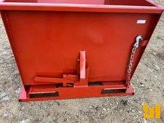 UNUSED 1.5 YARD SELF DUMPING HOPPER