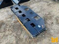 UNUSED KIT CONTAINER 72 INCH FORK FRAME