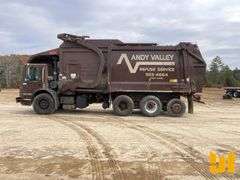 2006 MACK MR TRI FRONT LOAD COLLECTION TRUCK VIN: 1M2K189C36M033556