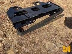 UNUSED KC 45” FORK FRAME W/42” FORKS