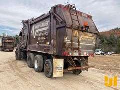 2006 MACK MR TRI FRONT LOAD COLLECTION TRUCK VIN: 1M2K189C36M033556