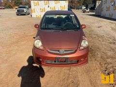 2008 HONDA FIT VIN: JHMGD38648S048290 2WD