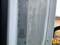 2001 STERLING L7500 S/A VAC VIN: 2FZAA0AK71AB56467