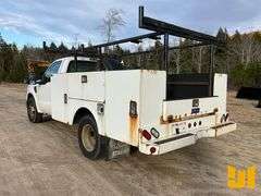 2009 FORD F-350 S/A UTILITY TRUCK VIN: 1FDWF36549EA72635
