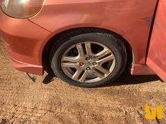 2008 HONDA FIT VIN: JHMGD38648S048290 2WD