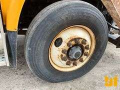 2009 FREIGHTLINER M2 SINGLE AXLE DUMP TRUCK VIN: 1FVAC3BS39HAH1304