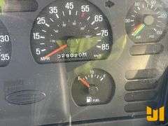 2001 STERLING L7500 S/A VAC VIN: 2FZAA0AK71AB56467