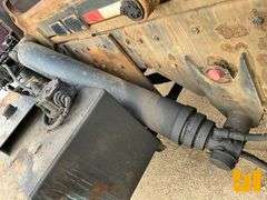 1994 PETERBILT 357 TRI ROLL OFF TRUCK VIN: 1XPAL60X2RN353155