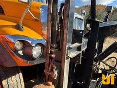 2010 INTERNATIONAL 7600 SINGLE AXLE DUMP TRUCK VIN: 1HTWDAARXAJ240849