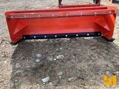 UNUSED 8’ QT SNOW PUSHER PULL-BACK V2023