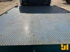 2006 CHEVROLET W4 SINGLE AXLE REGULAR CAB FLATBED TRUCK VIN: 4KBB4B1U46J800138