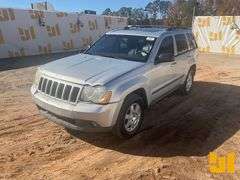 2008 JEEP GRAND CHEROKEE VIN: 1J8GR48KX8C188272 4WD