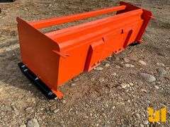 UNUSED 8’ QT SNOW PUSHER PULL-BACK V2023