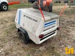 I/R PORTABLE AIR COMPRESSOR SN: 139718U84911