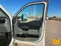 2024 FORD F-550 XLT SD CREW CAB 4X4 FLATBED TRUCK VIN: 1FD0W5HT1REC75656