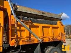 2010 INTERNATIONAL 7600 SINGLE AXLE DUMP TRUCK VIN: 1HTWDAARXAJ240849