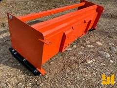 UNUSED 8’ QT SNOW PUSHER PULL-BACK V2023